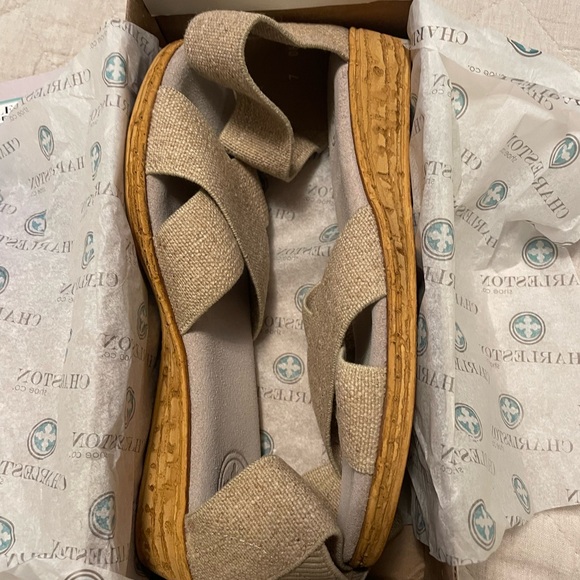 BRAND NEW CHARLESTON PEACHTREE SANDLE- ordered wrong size - Picture 4 of 4
